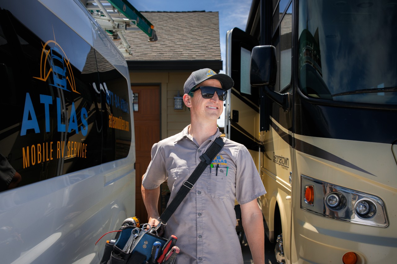 fall RV maintenance technician from Atlas Mobile RV