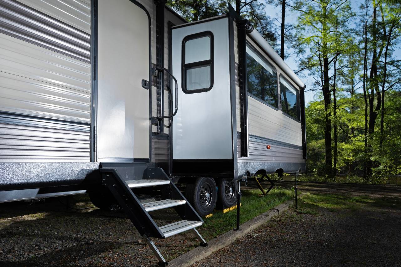 RV slide-out maintenance tasks